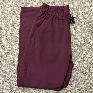 Lululemon on the fly 7/8 ankle pant